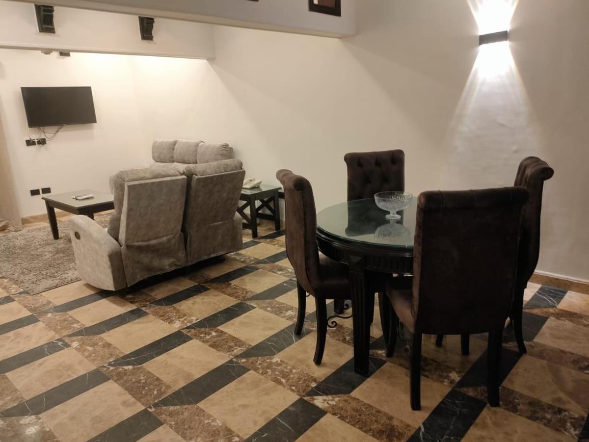 Tohfa Luxury Apartment Il Il Cairo Esterno foto