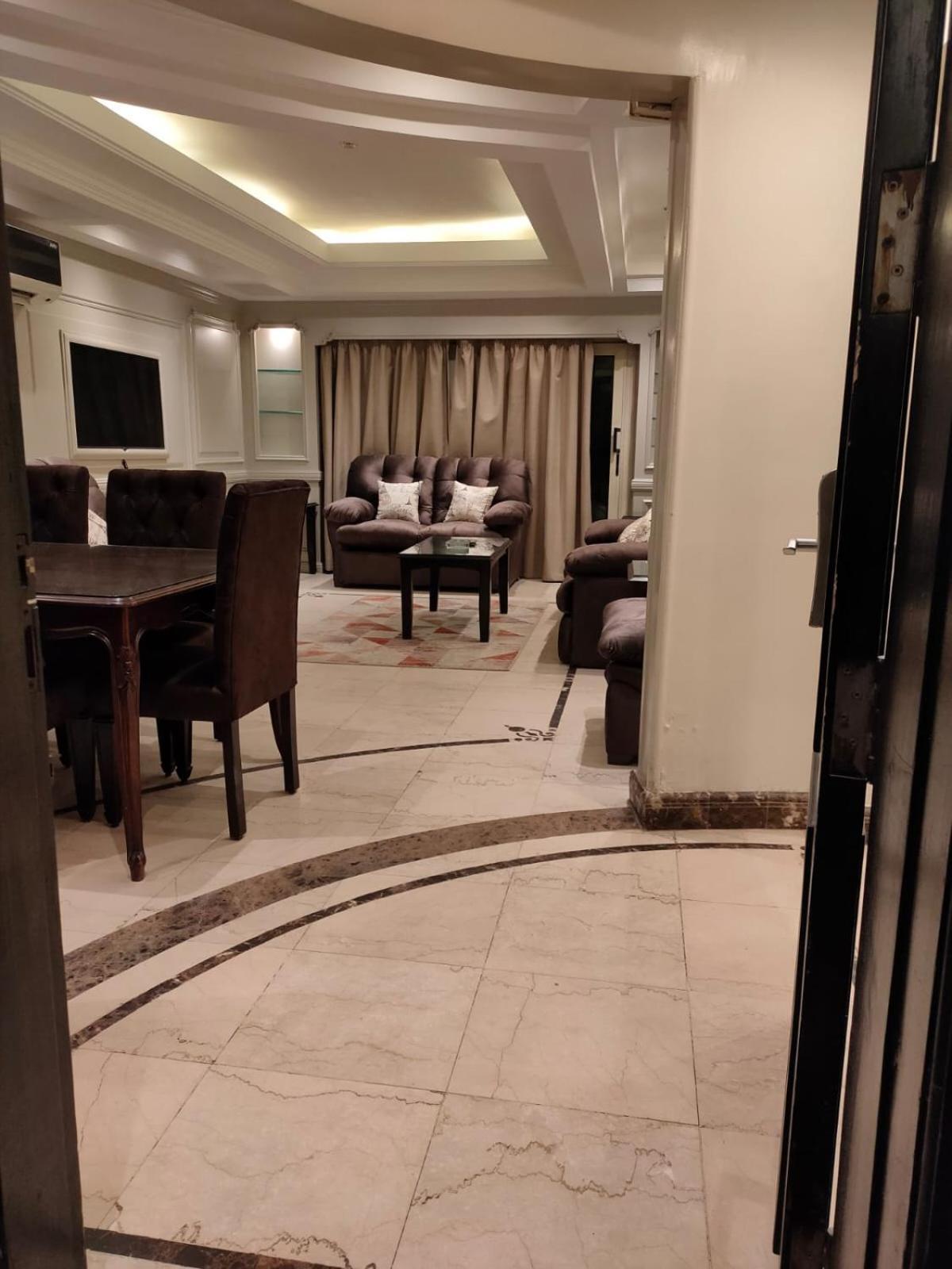 Tohfa Luxury Apartment Il Il Cairo Esterno foto
