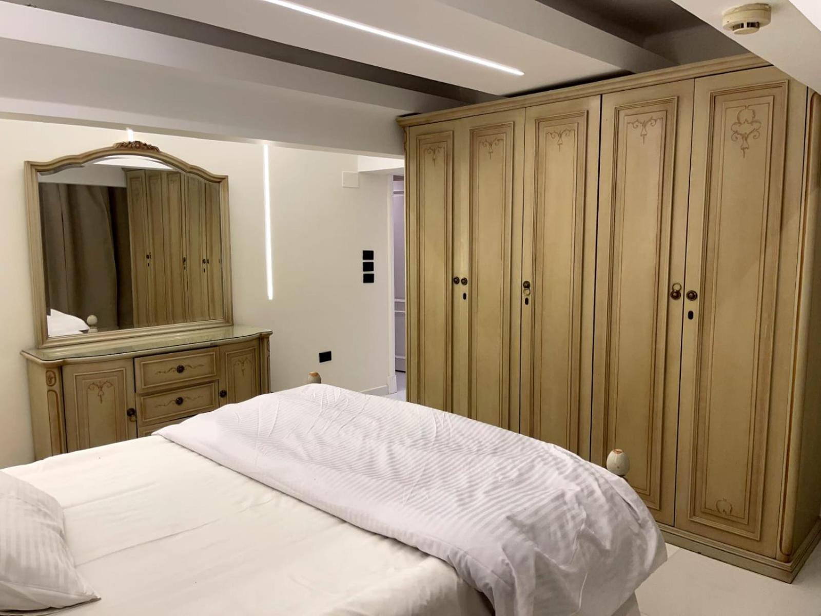 Tohfa Luxury Apartment Il Il Cairo Esterno foto