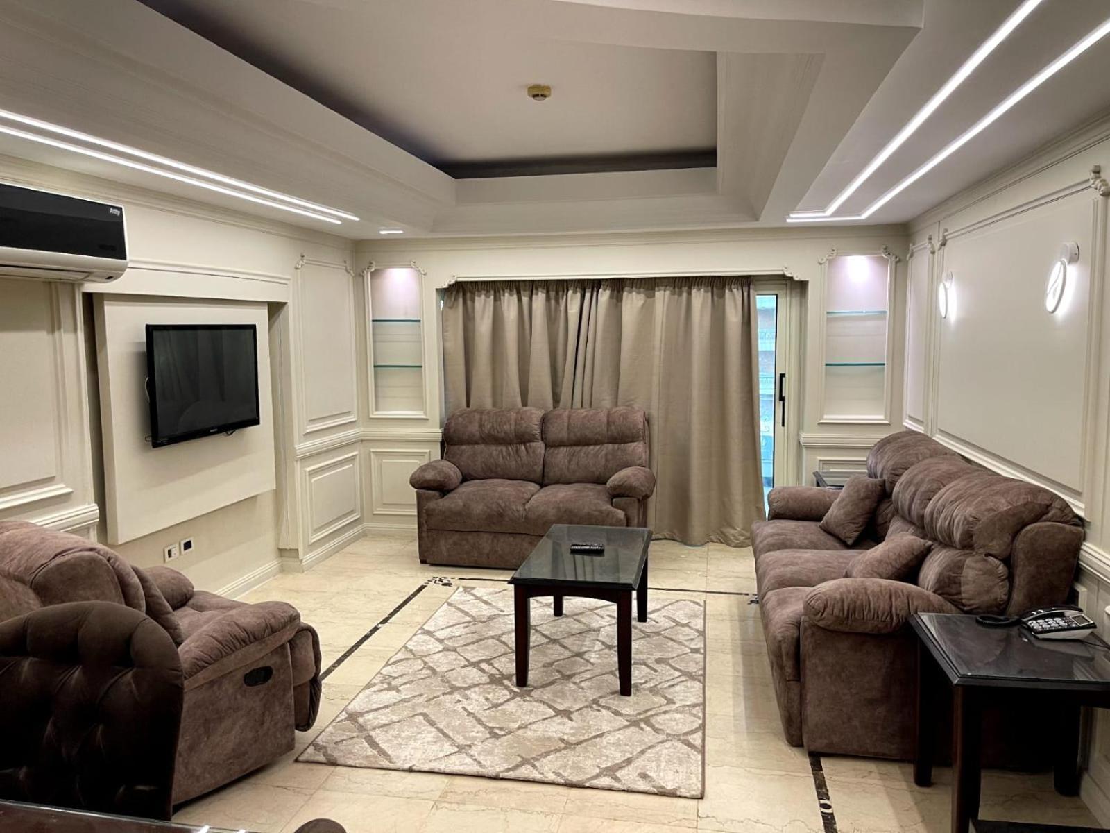 Tohfa Luxury Apartment Il Il Cairo Esterno foto