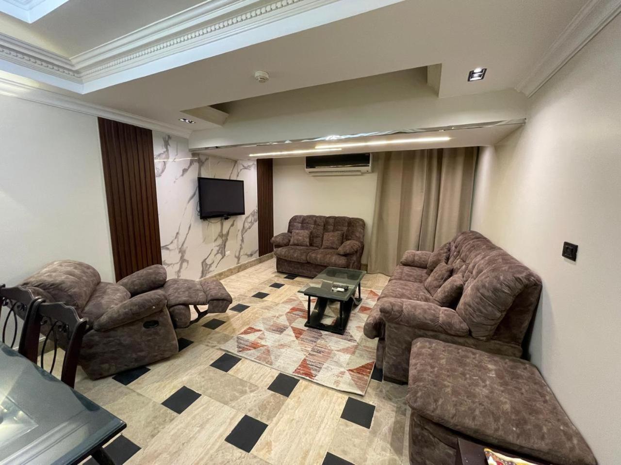 Tohfa Luxury Apartment Il Il Cairo Esterno foto